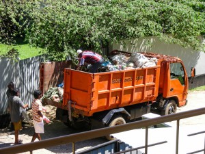 Garbage men collecting garbage – Walking the World